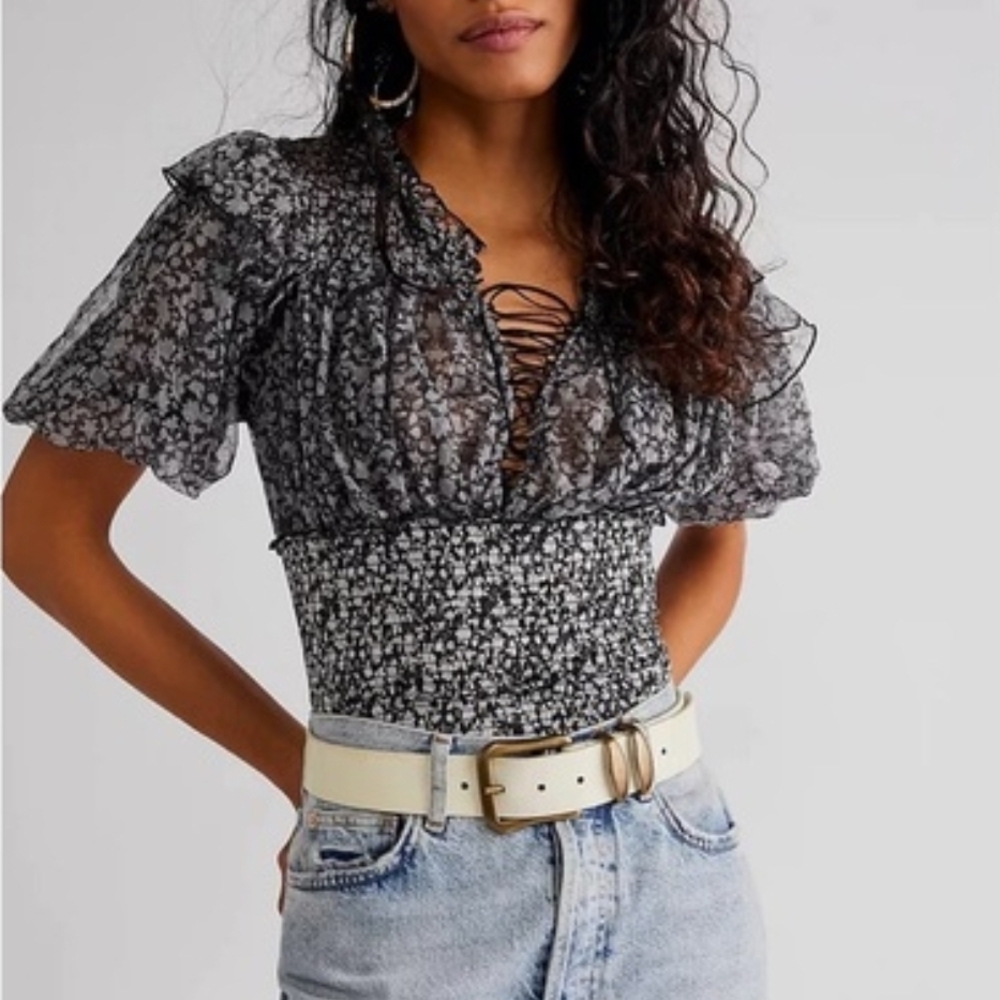 Free People Beatrice Top.  Black/grey Lace-Up Women's Top. Size L. NWT